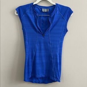 Athleta Pacifica Illume royal blue fitted tank size XS